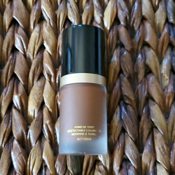 Too Faced Born This Way Foundation - Picture 2 of 3